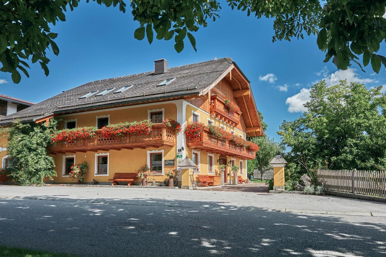 Girlinggut Schlafen Starten Salzburg Elixhausen Bagian luar foto