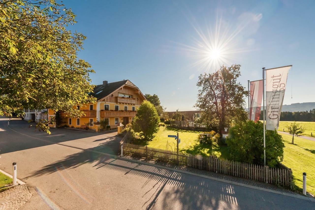 Girlinggut Schlafen Starten Salzburg Elixhausen Bagian luar foto